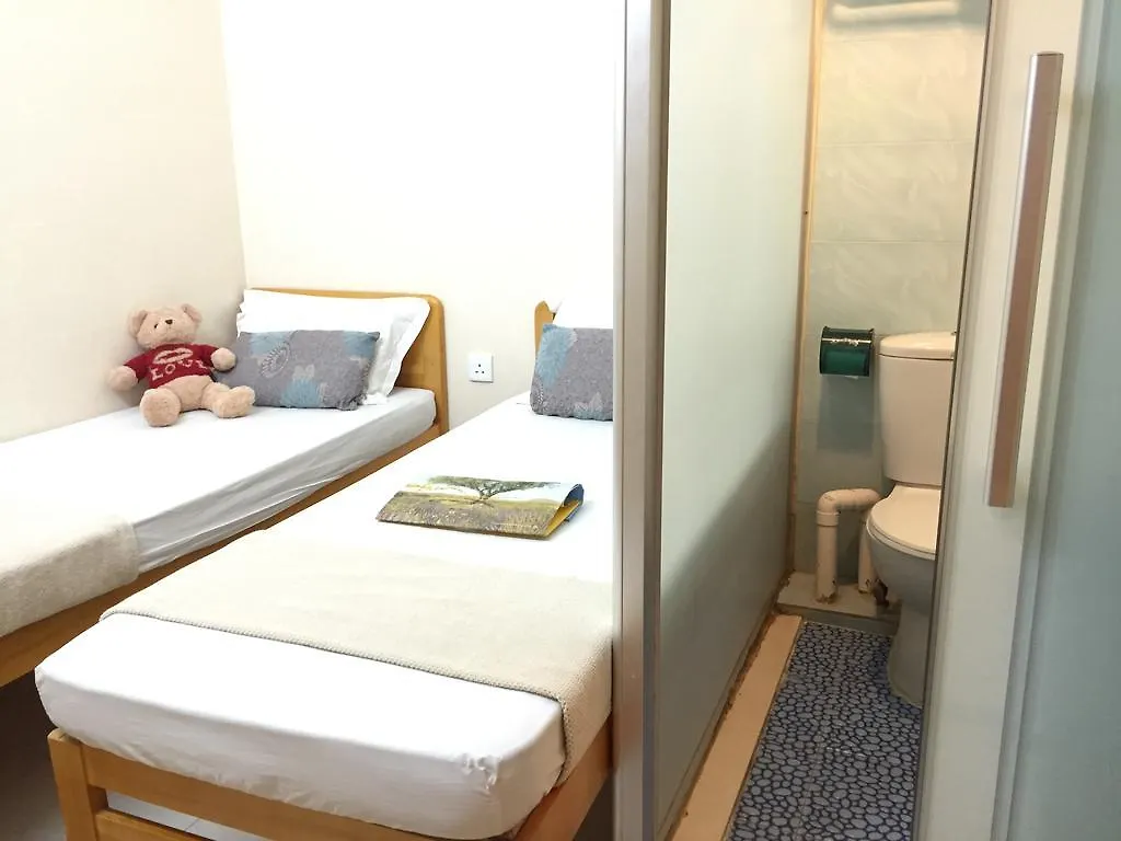 Sunny Day Guest House Hong Kong